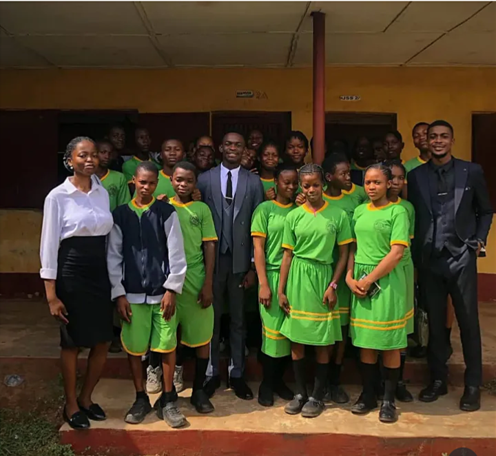 LBDF mentors with young people in Edo State